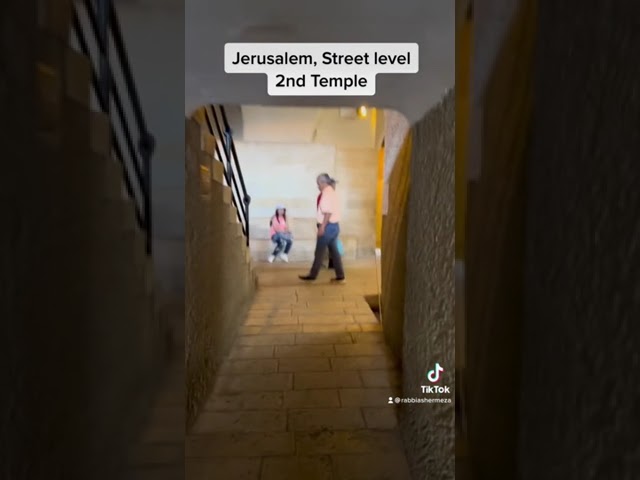 Jerusalem, Street level 2nd Temple