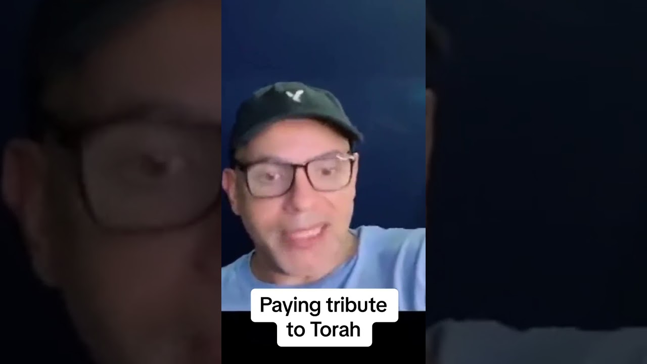 Paying tribute to Torah! #Judaism #Jewish #ashermeza #ConvertJudaism #sanhedrin #chabad #koran