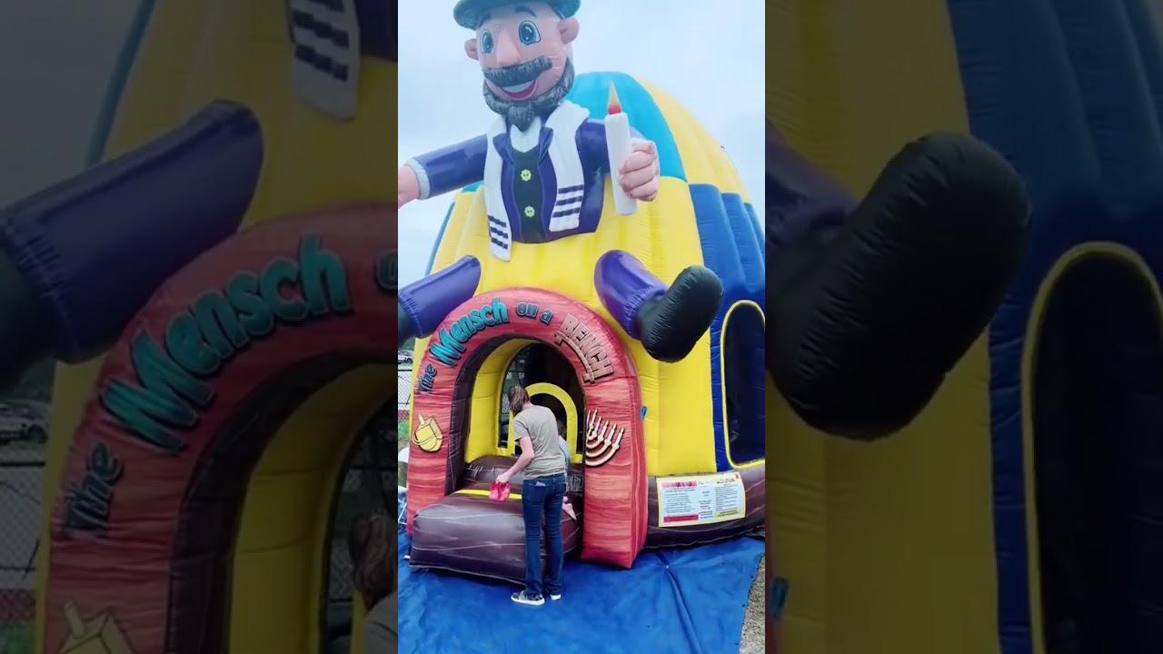 The Mensch on a bench! #torah #judaism #jewish #chabad #ashermeza #israel #palestine #islam